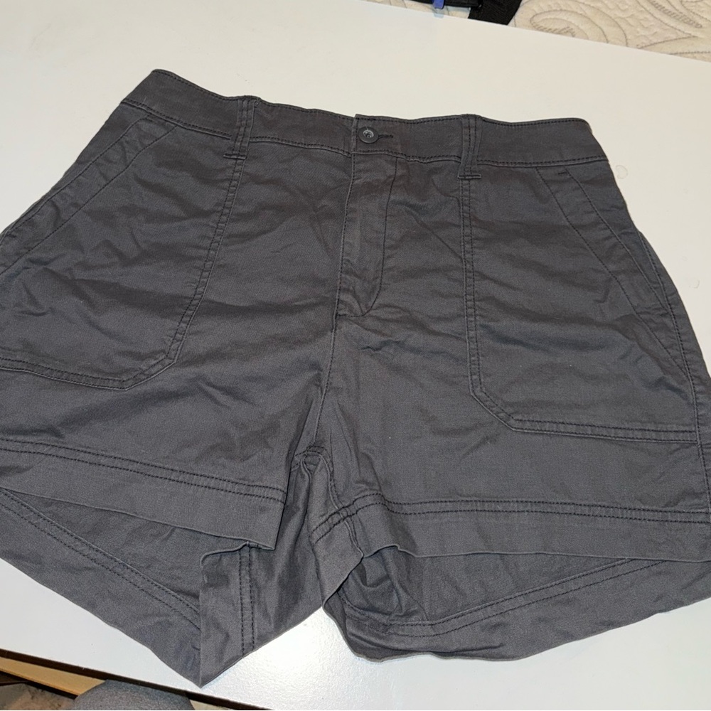 Old Navy Charcoal Women's Cargo Shorts